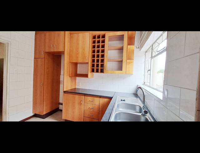 3 BEDROOM TOWNHOUSE RENTED IN KABEGA